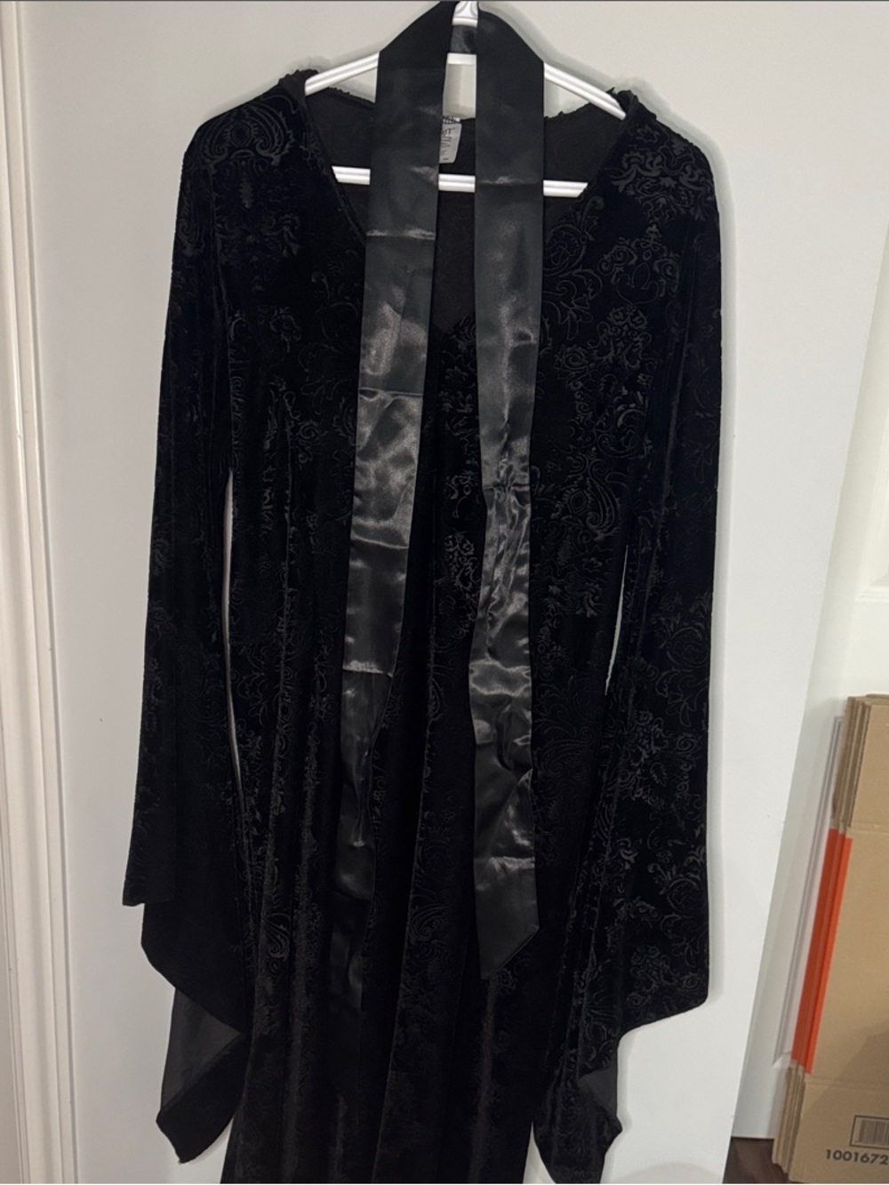 Halloween Black Velvet Long Dress with Satin Belt - Women